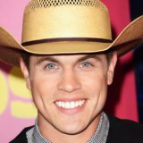 Dustin Lynch